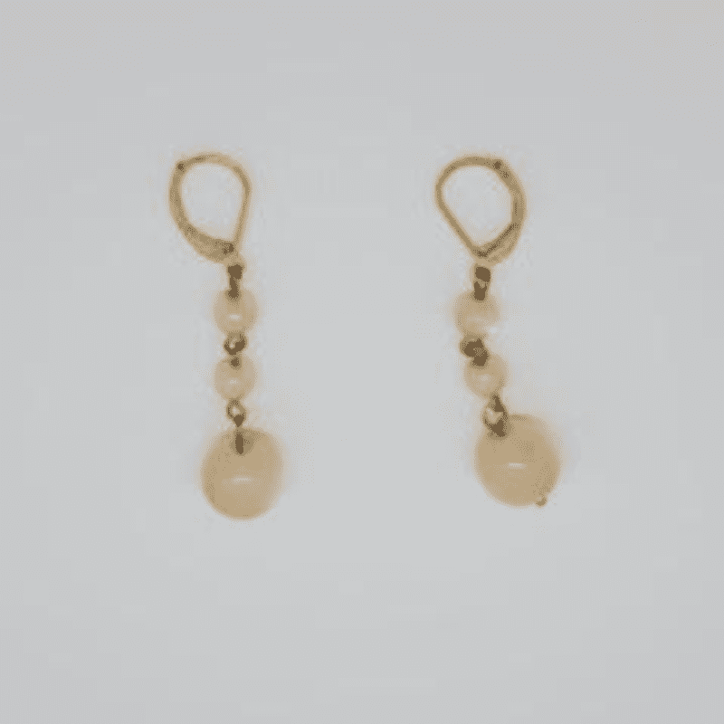 MOPearlDangleEarrings 7afe1ec3 52f9 4520 bc2b 17865c1b7f63